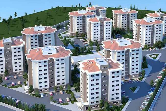 Yerleşke ve Yapım