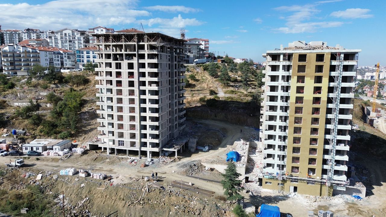 HYB Twin Line — yapım çalışmaları sürerken çekilmiş hava fotoğrafı, iki blok önden